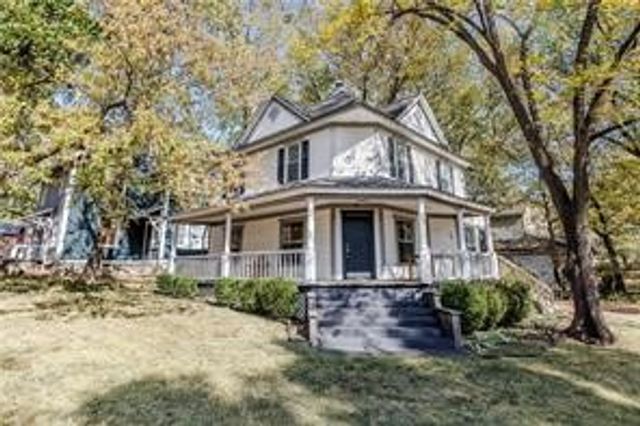 503 N Wright Street, Siloam Springs, AR 72761