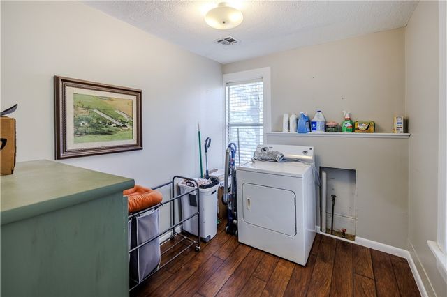 503 N Wright Street, Siloam Springs, AR 72761