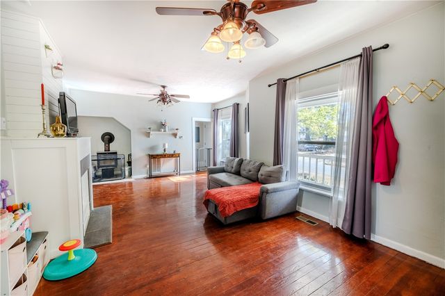 503 N Wright Street, Siloam Springs, AR 72761