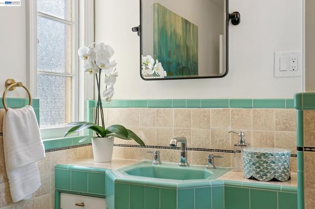 523 Pala Ave, San Leandro, CA 94577