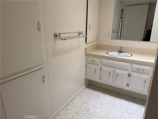 13720 St Andrews Dr M1-45J, Seal Beach, CA 90740