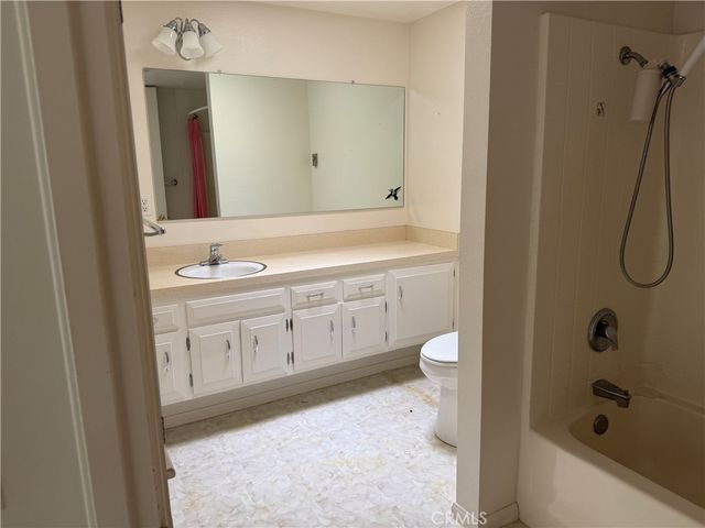 13720 St Andrews Dr M1-45J, Seal Beach, CA 90740