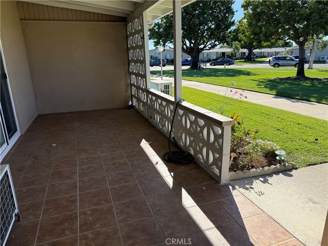 13720 St Andrews Dr M1-45J, Seal Beach, CA 90740