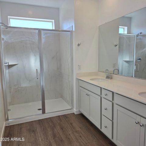 3032 E Villa Avenue, San Tan Valley, AZ 85143