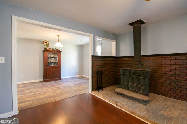 1194 J D Walton Road, Newnan, GA 30263