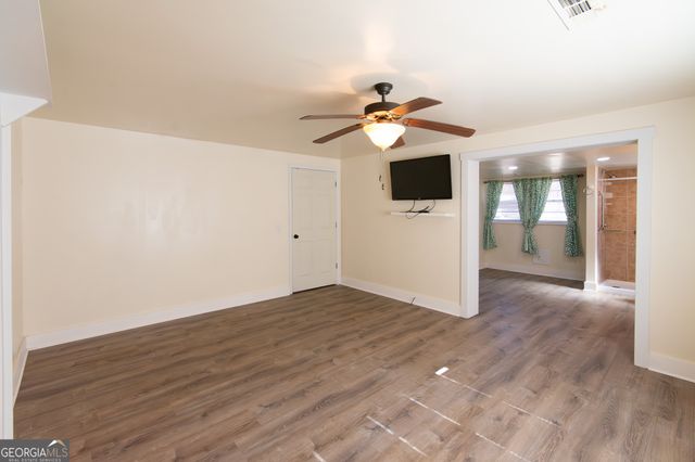 1194 J D Walton Road, Newnan, GA 30263