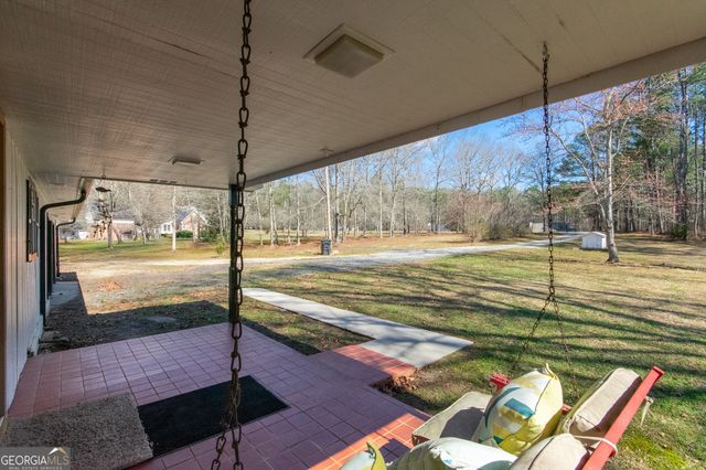 1194 J D Walton Road, Newnan, GA 30263