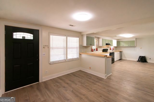 1194 J D Walton Road, Newnan, GA 30263