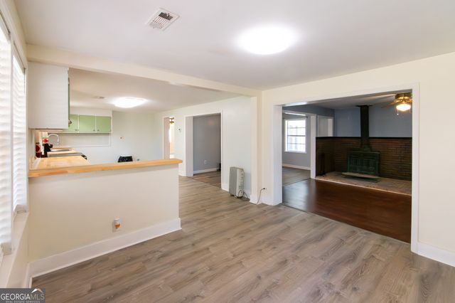 1194 J D Walton Road, Newnan, GA 30263