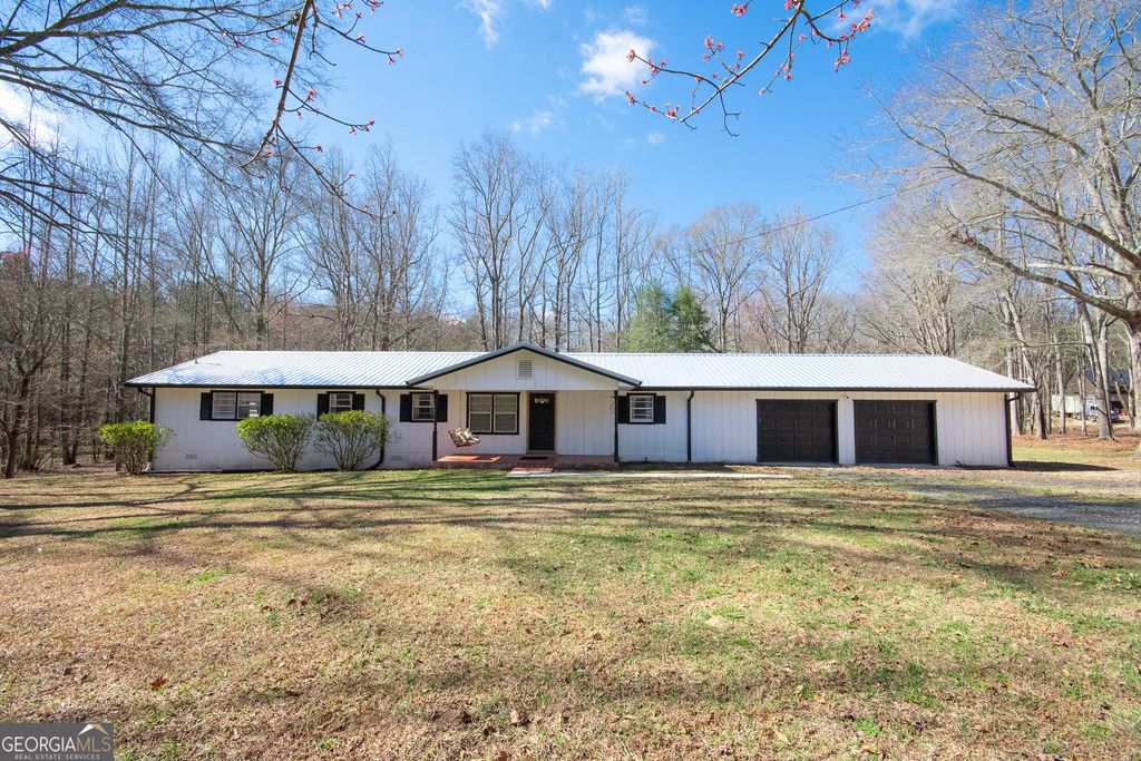 1194 J D Walton Road, Newnan, GA 30263