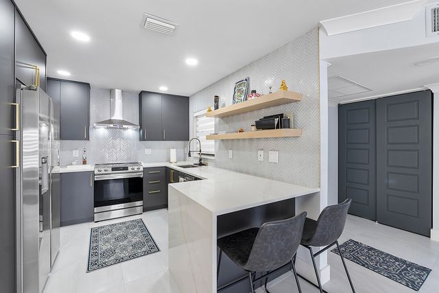 2678 N Carambola Circle N 1762, Coconut Creek, FL 33066