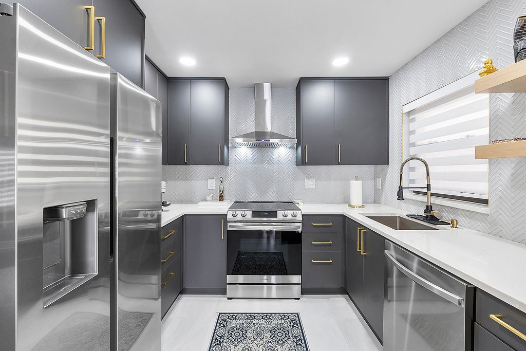 2678 N Carambola Circle N 1762, Coconut Creek, FL 33066