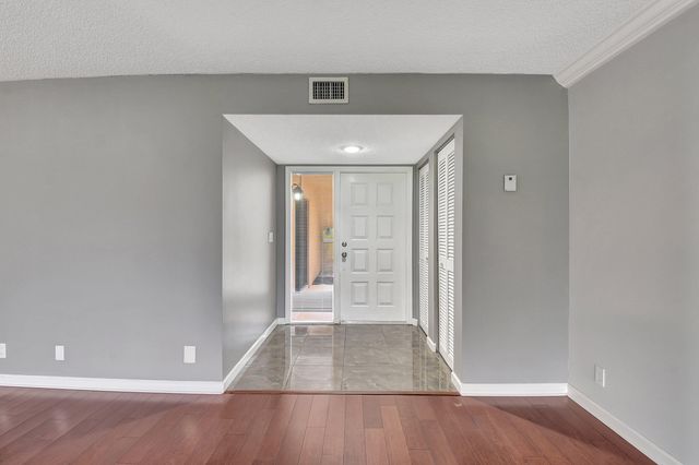 17396 Boca Club Boulevard 104, Boca Raton, FL 33487