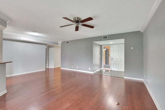 17396 Boca Club Boulevard 104, Boca Raton, FL 33487