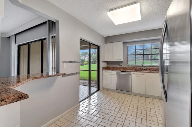 17396 Boca Club Boulevard 104, Boca Raton, FL 33487