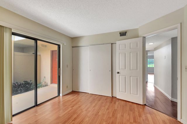 17396 Boca Club Boulevard 104, Boca Raton, FL 33487