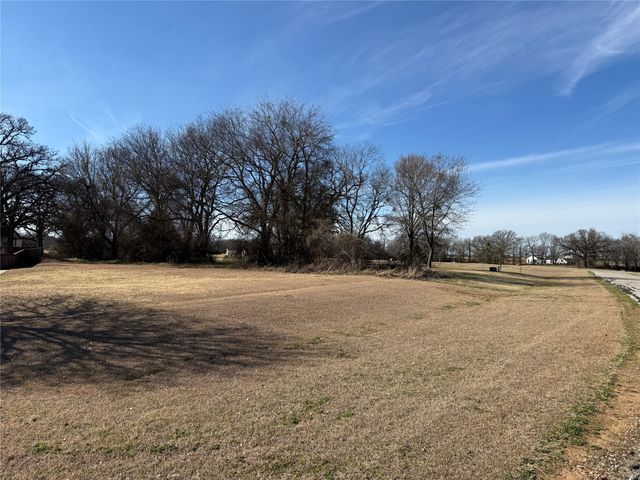 Lot 592 Clear Water Court, Corsicana, TX 75109