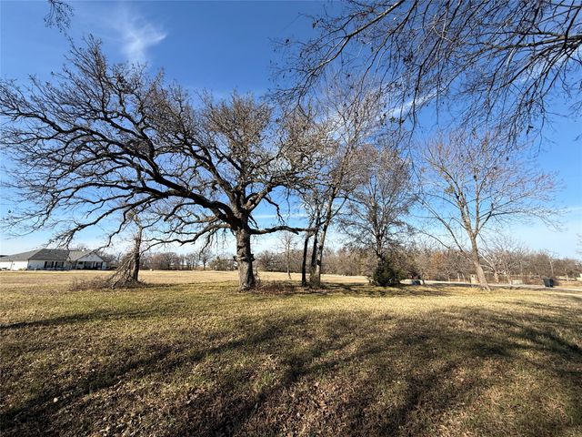 Lot 592 Clear Water Court, Corsicana, TX 75109