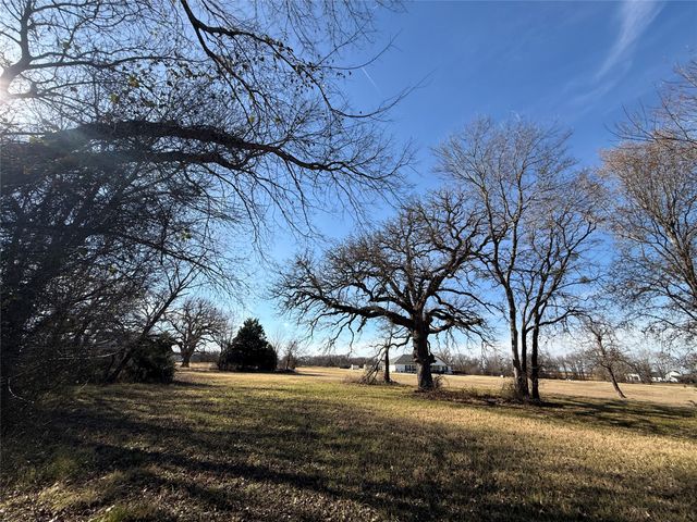 Lot 592 Clear Water Court, Corsicana, TX 75109