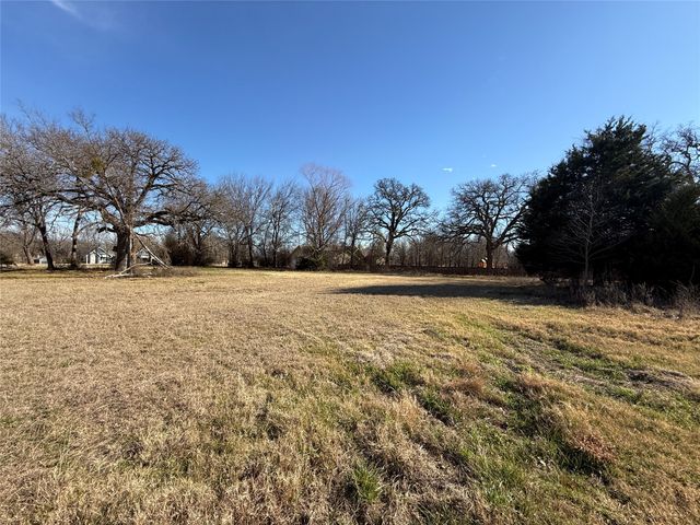 Lot 592 Clear Water Court, Corsicana, TX 75109