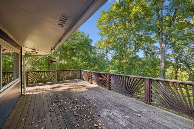 240 Harpeth Hills Dr, Kingston Springs, TN 37082