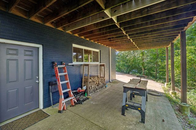 240 Harpeth Hills Dr, Kingston Springs, TN 37082