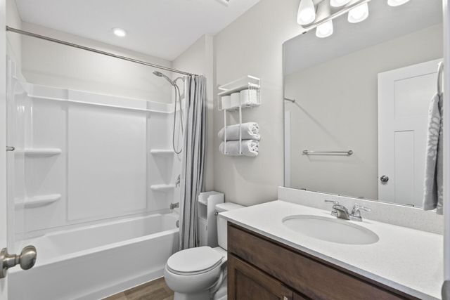13417 Territorial Circle N, Maple Grove, MN 55369