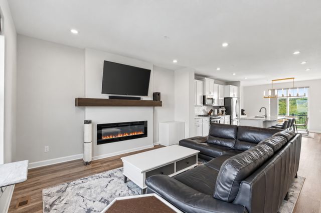 13417 Territorial Circle N, Maple Grove, MN 55369