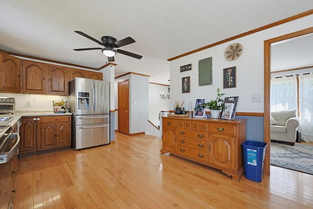 450 Hartford Ave East, Uxbridge, MA 01569