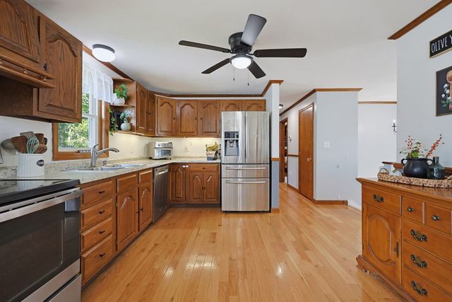 450 Hartford Ave East, Uxbridge, MA 01569