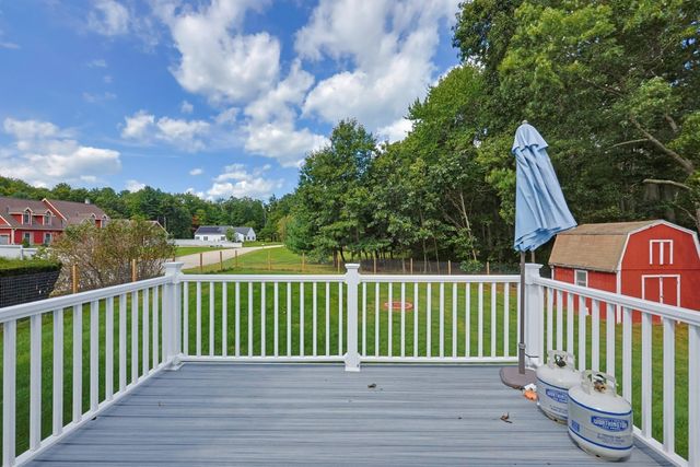 450 Hartford Ave East, Uxbridge, MA 01569