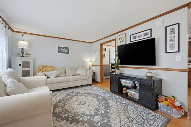 450 Hartford Ave East, Uxbridge, MA 01569
