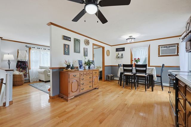 450 Hartford Ave East, Uxbridge, MA 01569