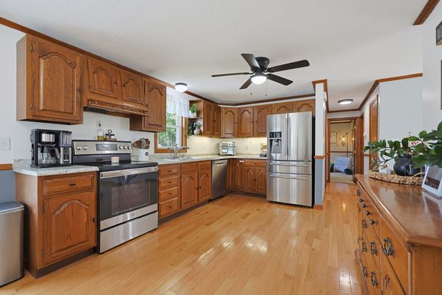 450 Hartford Ave East, Uxbridge, MA 01569