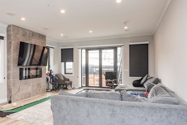 1638 N Sedgwick Street 1, Chicago, IL 60614