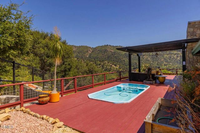 10622 Encino Drive, Oak View, CA 93022