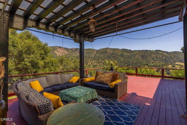 10622 Encino Drive, Oak View, CA 93022