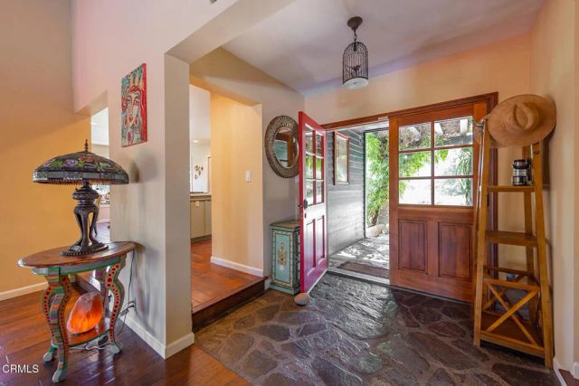 10622 Encino Drive, Oak View, CA 93022