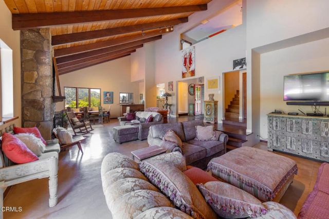 10622 Encino Drive, Oak View, CA 93022