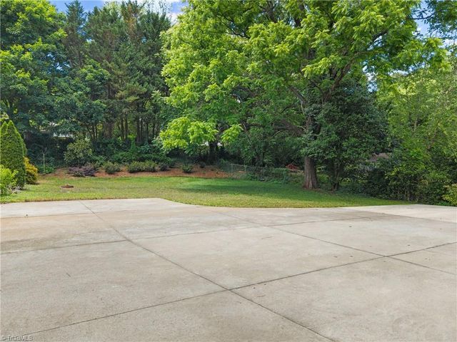 444 Irving Street, Winston-salem, NC 27103
