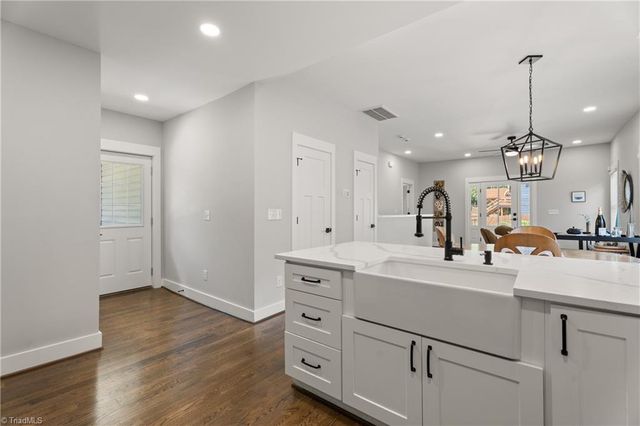 444 Irving Street, Winston-salem, NC 27103