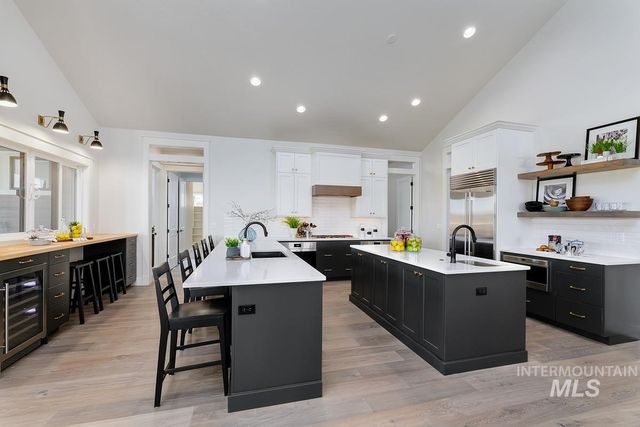 2382 N Annadale Pl, Eagle, ID 83616