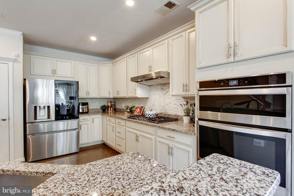 Image 15 of property listing at 21845 BONESET WAY, Germantown, MD 20876
