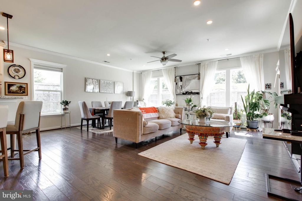 Image 19 of property listing at 21845 BONESET WAY, Germantown, MD 20876