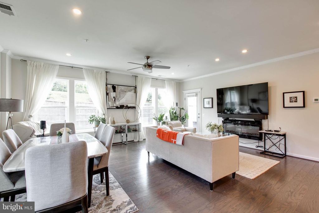 Image 20 of property listing at 21845 BONESET WAY, Germantown, MD 20876