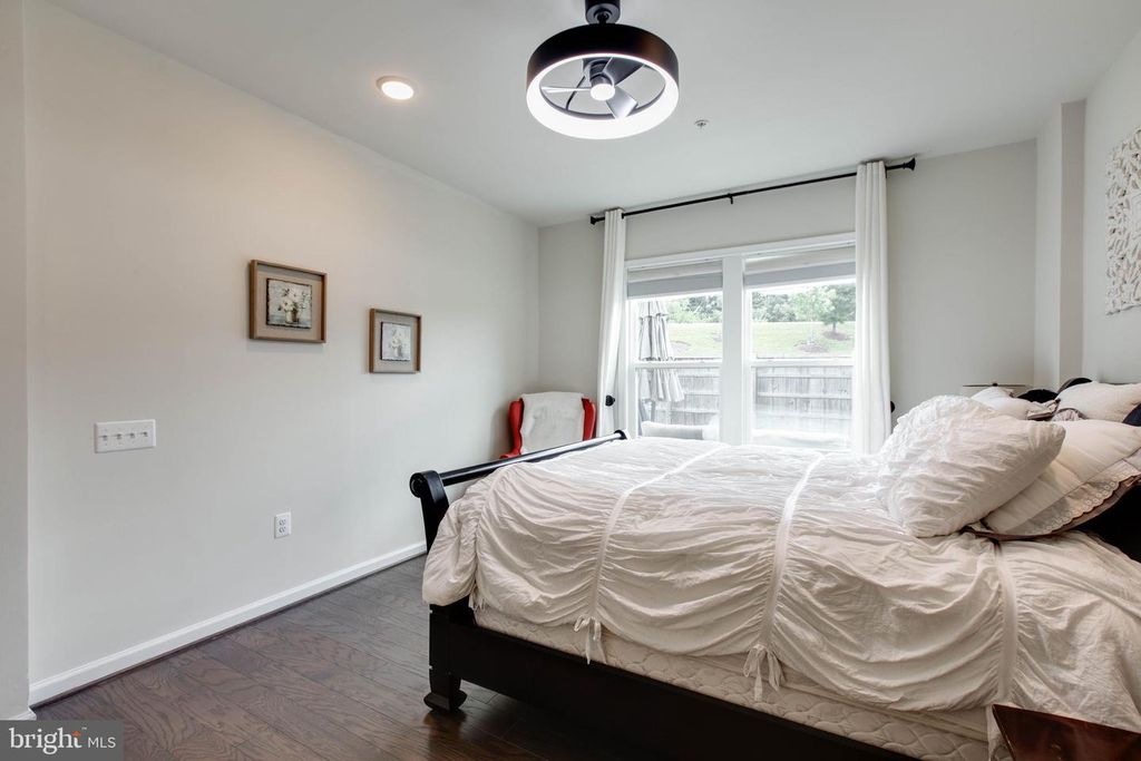 Image 24 of property listing at 21845 BONESET WAY, Germantown, MD 20876