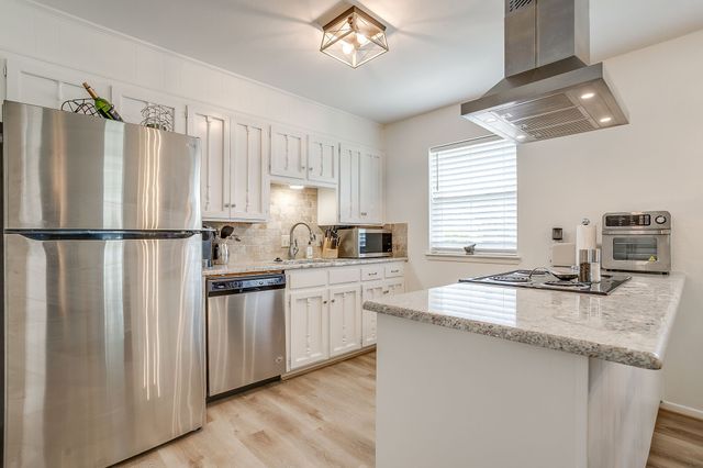 4761 Fieldcrest Drive, Fort Worth, TX 76109
