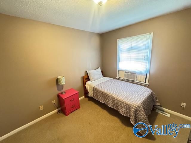 6604 Robinhood Lane NW, Huntsville, AL 35806