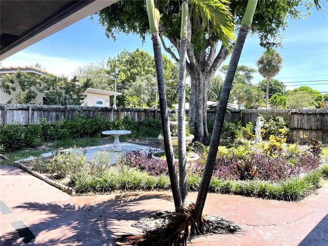 225 NW 23rd St 2, Wilton Manors, FL 33311