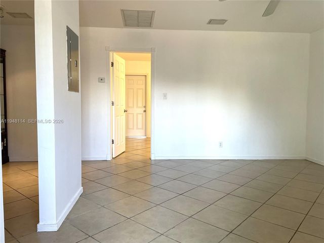 225 NW 23rd St 2, Wilton Manors, FL 33311